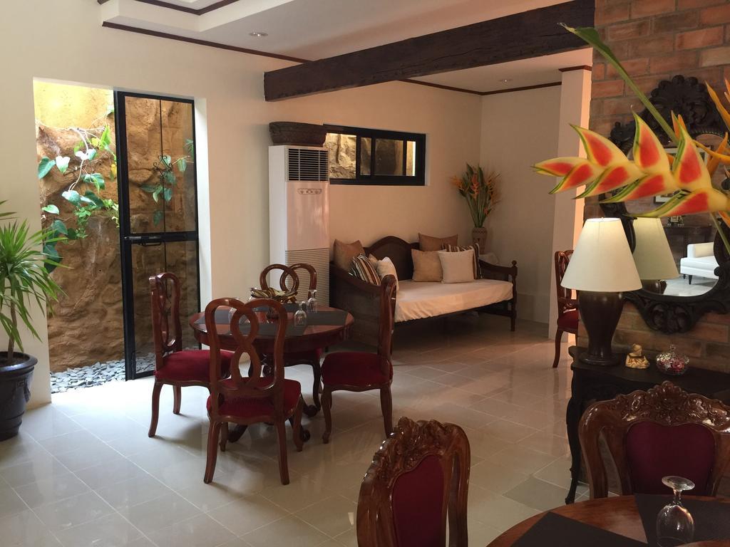 Casa Roces Bed&Breakfast Legazpi Luaran gambar