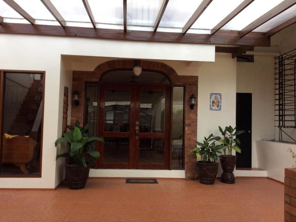 Casa Roces Bed&Breakfast Legazpi Luaran gambar