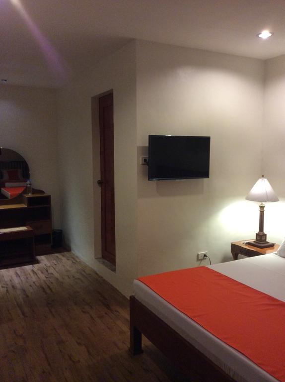 Casa Roces Bed&Breakfast Legazpi Bilik gambar